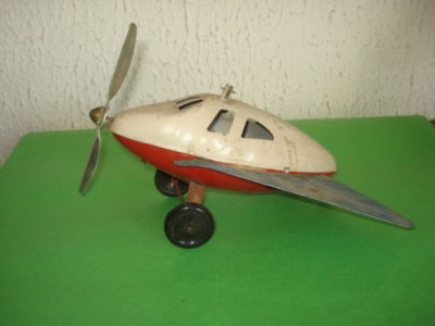MIC windup airplane (1).jpg