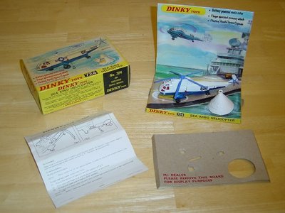 Dinky 724 boxed.jpg