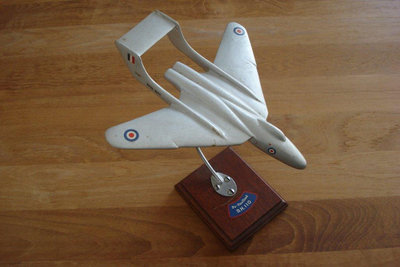 DH-110_1.jpg