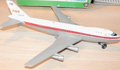 TWA 747 right side.JPG
