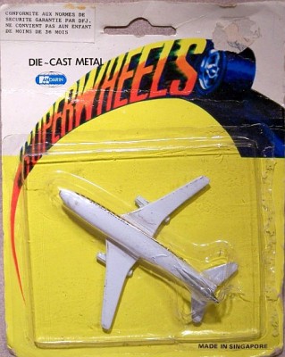 Mandarin Superwheels 737 Singapore.jpg