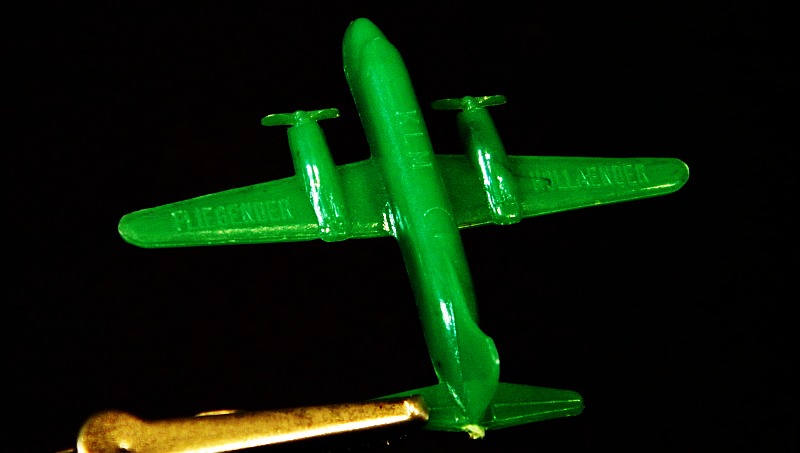 KLM Convair detail Plastic Planes 6.26 008.jpg