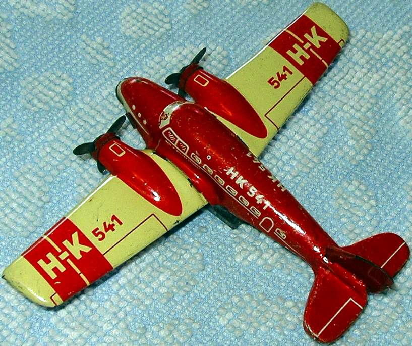 HK541 2ab.jpg