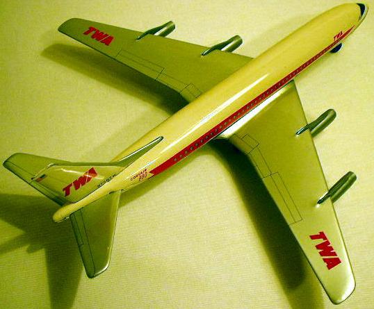Tomiyama TP 24 005.jpg